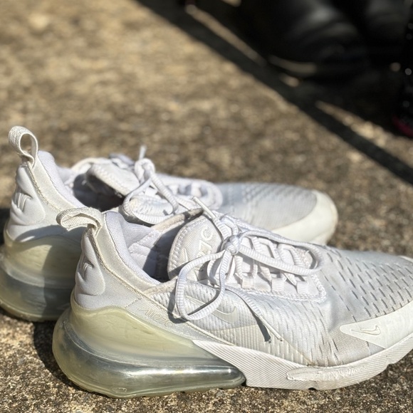 Nike - Picture 2 of 6